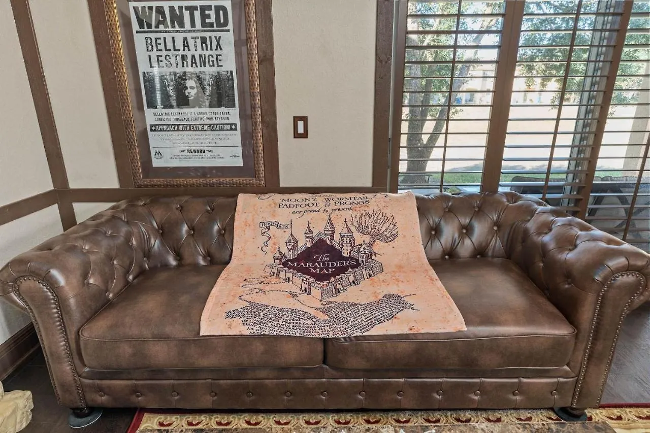 Harry Potter House At Regal Palms Resort - Sage Vacations Davenport